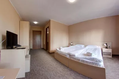 Готелі SkilandHouse у Яблуниці, поруч із курортом Буковель